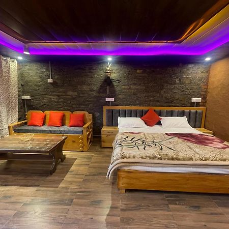 Nature Villaas Basa Homestay Pauri Exteriör bild
