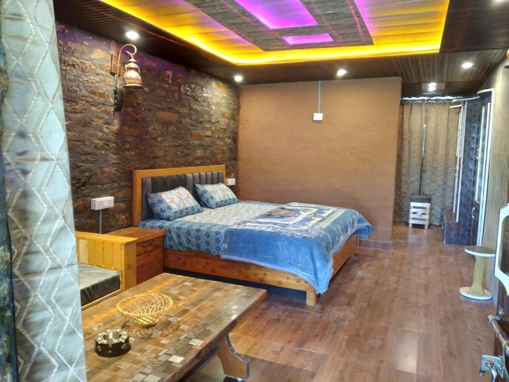 Nature Villaas Basa Homestay Pauri Exteriör bild