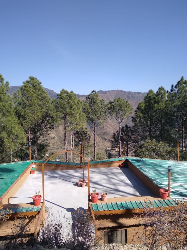 Nature Villaas Basa Homestay Pauri Exteriör bild