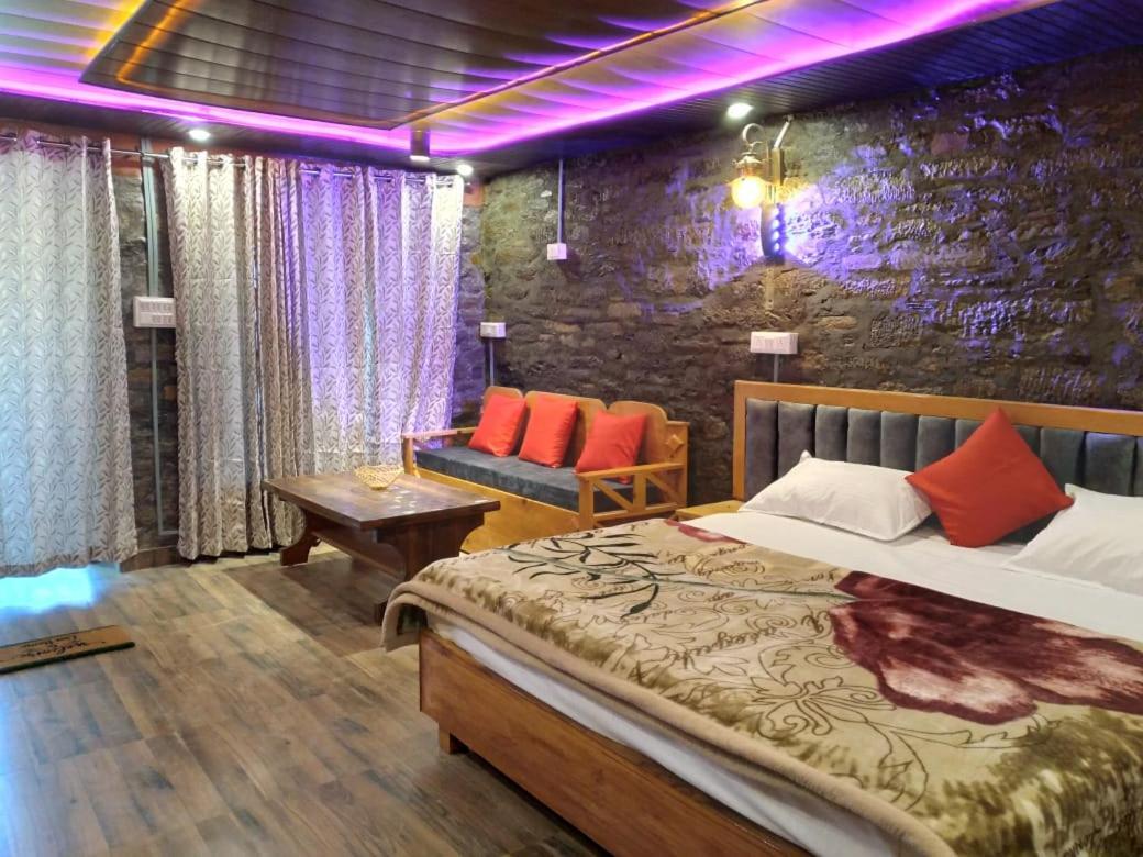 Nature Villaas Basa Homestay Pauri Exteriör bild