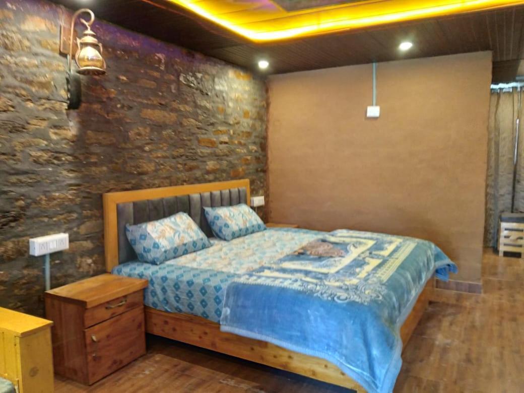 Nature Villaas Basa Homestay Pauri Exteriör bild