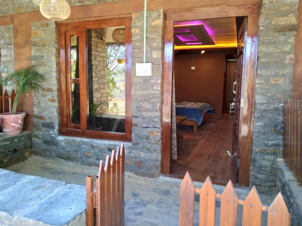 Nature Villaas Basa Homestay Pauri Exteriör bild