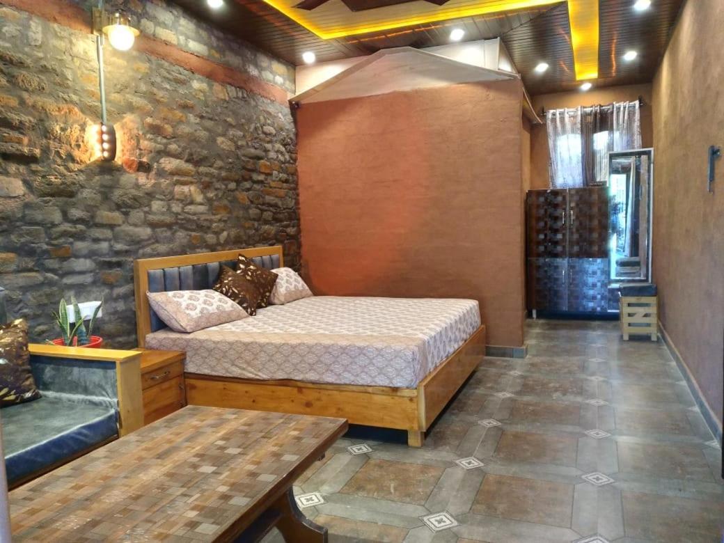 Nature Villaas Basa Homestay Pauri Exteriör bild