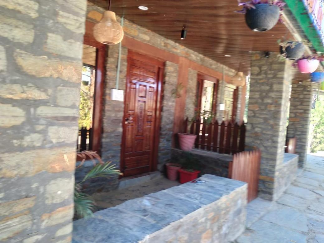 Nature Villaas Basa Homestay Pauri Exteriör bild