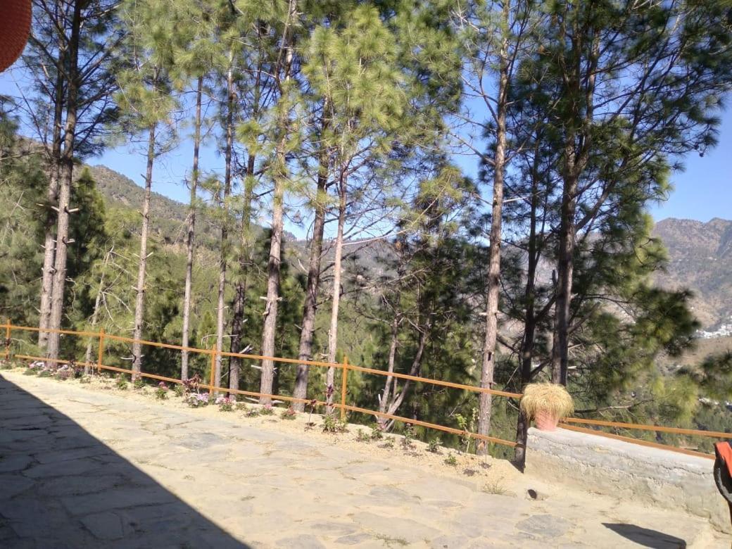 Nature Villaas Basa Homestay Pauri Exteriör bild